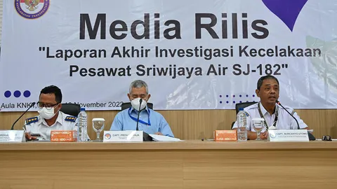 การขนส่งอินโดนีเซียแถลงการณ์เหตุเครื่องบินตก ปัญหาด้านระบบคุมเครื่อง 