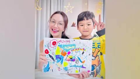 น้องจอมทัพ ลูกชาย อ๋อม สกาวใจ โชว์เลขเด็ดจากงานศิลปะ คอหวยส่องด่วน