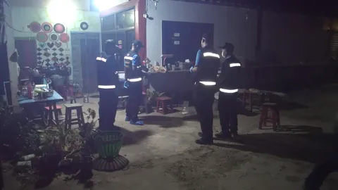 ล่าหนุ่มปืนดุ ทะเลาะเดือดแฟนสาว ฉุนชักปืนยิงเปรี้ยง ตร.คาดปมหึงหวง