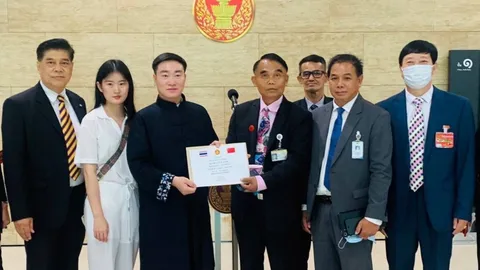 อนุกมธ.ความมั่นคงฯ ต้อนรับ จิตรกรจีนระดับโลก หวังใช้ศิลปะเชื่อมสัมพันธ์