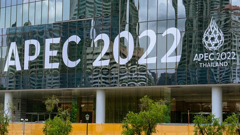 ผลงานเอเปกชี้ทิศ 3 ป.