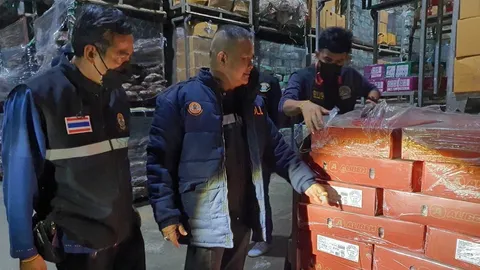 ยึดหมูเถื่อน