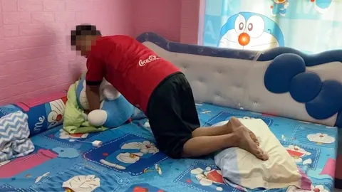 จับผัวหน้ามืด มีอารมณ์แต่เมียไม่ยอม บีบคอสาหัส