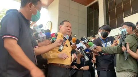 "สันธนะ" โผล่หน้าศาลอาญา ยันคลิปในโรงแรมดังเหตุการณ์จริง ไม่ได้ตัดต่อ