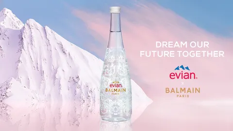 เอเวียง (evian) และ บัลแมง (Balmain) จับมือร่วมงานดีไซน์ลายขวดแก้วลิมิเต็ดอิดิชั่น