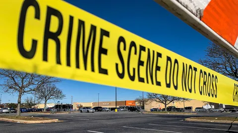 คนร้ายก่อเหตุกราดยิงห้างวอลมาร์ท ก่อนฆ่าตัวตาย