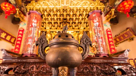 เจาะลึกเคล็ดลับเสริมดวงชะตา 12 นักษัตร พร้อมวิธีแก้ปีชง ปี 2566