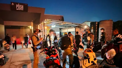 ตำรวจบุกจับผับทอมพัทยาใต้ แอบเปิดยันฟ้าสว่าง มีฉี่ม่วง 16 ราย ชงปิด 5 ปี