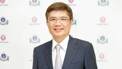 "ไพโรจน์ บุญคงชื่น" หน้าตาชื่นบาน เมื่อลูกสาวแสนสวยรับหมั้นหนุ่มน่ารักชาวอินโดฯ