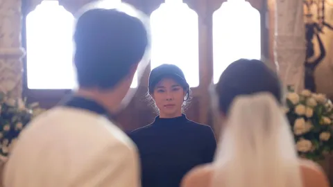 รากแก้ว ตอนจบ เก้า สุดอึ้ง เมื่อรู้ความจริงในอดีตของ คริส ที่เก็บซ่อนไว้