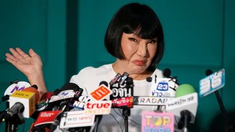 เปล่าตบแค่แตะ (คลิป)