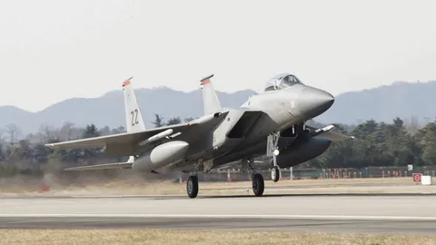 เกาหลีใต้ส่ง F-15 เฝ้าระวัง หลังบินรบจีน-รัสเซีย ล้ำเขตป้องกันทางอากาศ