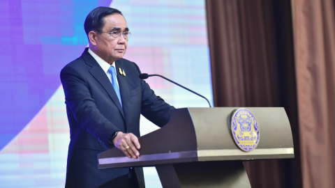 "บิ๊กตู่" ถามสื่อจะรีบไปไหน เผย กำลังพิจารณาตัดสินใจอนาคตทางการเมือง 