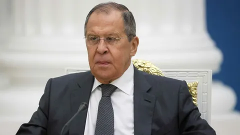 รมว.ต่างประเทศรัสเซีย ซัดสหรัฐฯ นาโต กำลังเข้าร่วมในสงครามยูเครน