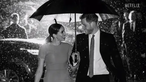 Netflix ปล่อย ซีรีส์ Harry & Meghan 53 วินาที แง้มประตูวังอังกฤษ