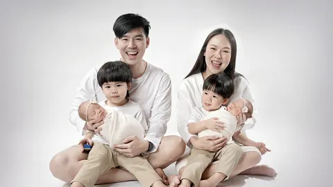 พ่อพ่อ “บีม กวี” สุดแฮปปี้ ลูกแฝด 4 มาเติมเต็มความสุขในครอบครัว