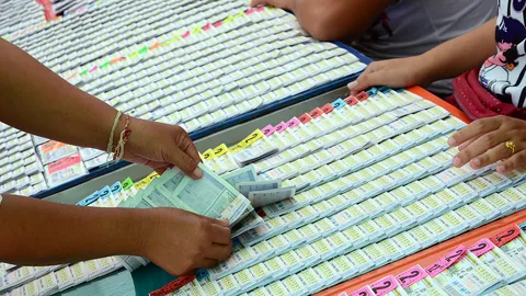 ขายยกเล่มถูกยึดโควตา กองสลากสยบหวยแพงเพิ่มโทษพ่อค้า