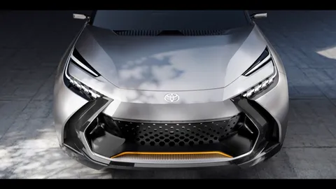 หน้าฉลาม กล้ามเป็นมัด! โผล่แล้ว TOYOTA C-HR CONCEPT 2023  มาครบ ไฮบริดและปลั๊ก-อิน! 