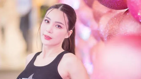 รับตำแหน่งเจ้าแม่รับช่อดอกไม้ "จันจิ จันจิรา" เดินสายงานวิวาห์รวมๆแล้วกว่า 5 ช่อ