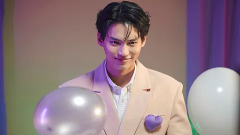 โอภาสเอี่ยมขจร