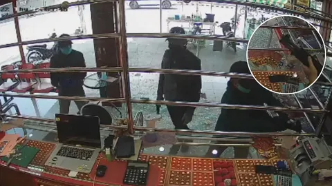 โจรควงปืนปล้นร้านทอง ถูกยิงสวนสาหัส เกิดปมถกเถียง สมควรแล้วหรือเกินกว่าเหตุ