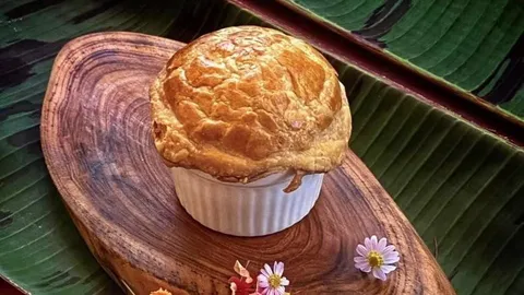 "จอม ภูมิพันธ์" พัฒนาสูตรอาหารของคุณแม่ ยกระดับสู่สากล แจ้งเกิด MotherChef