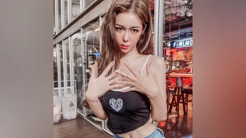 ไอซ์ ปรีชญา ทำหนุ่มๆ ใจสั่น อวดความสวยแซ่บ สวยเซ็กซี่ขึ้นเป็นกอง