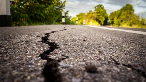 สภาพถนน สายสีคิ้ว­–ด่านขุนทด ชำรุดตลอดเส้นทาง ประชาชนคนใช้ถนนสุดทน