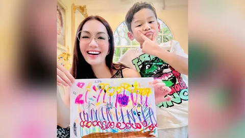 งวดนี้มาแล้ว อ๋อม สกาวใจ โชว์ภาพวาดฝีมือ น้องจอมทัพ ทำคนโฟกัสเลขเด็ด