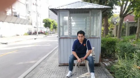 "ธนเดช" โวย รปภ.บ้าน “บิ๊กป้อม” ตั้งเต็นท์-ป้อมยาม ทำประชาชนเดือดร้อน 