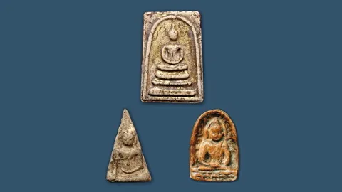 หิ้งพระพลายชุมพล พุทธคุณพระแท้พระดี