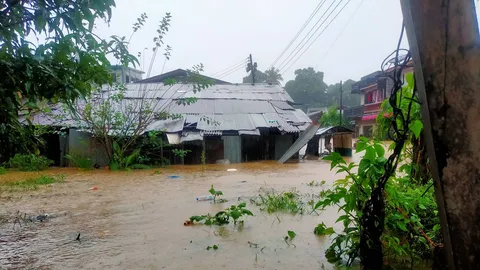 ชวนทำดี เป็นมือบน ช่วยผู้ประสบภัย ในจังหวัดชายแดนภาคใต้