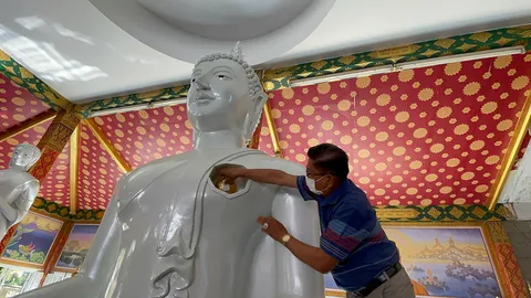 หนึ่งเดียวในไทย ปิดทองที่หัวใจ องค์หลวงพ่อใหญ่ศักดิ์สิทธิ์ ความสูง 5 เมตร