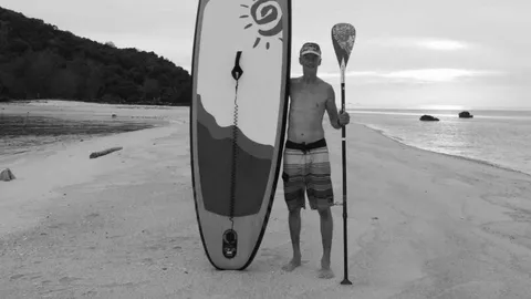 พบแล้วลุงแคนาดาวัย 63 หายตัวไปจากเกาะพะงัน กลายเป็นศพอืดเกยหาดที่ขนอม