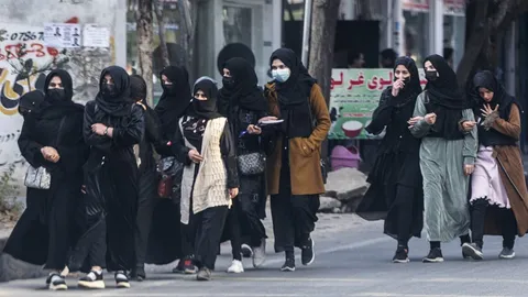 รัฐบาลตาลีบันตัดสิทธิ์สตรีเพิ่ม ห้ามผู้หญิงเรียนมหาวิทยาลัยไม่มีกำหนด