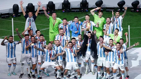 "เพลงใหม่" ของ "ฟ้าขาว" Smile for me Argentina