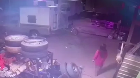 เมียหนีระทึก อ้างผัวจะฆ่า เจอแฉกลับอึ้ง แอบเล่นชู้-นัดเจอกันสวนยางพารา (คลิป)