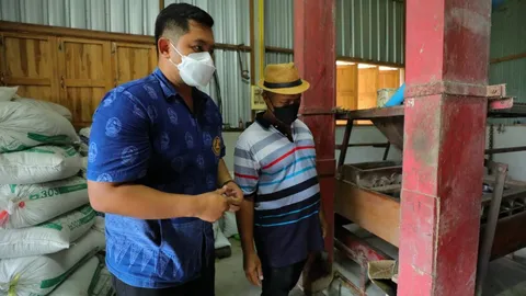 ศมข.สุราษฎร์ หนุนเกษตรกรปราดเปรื่อง สู่การขายข้าวรายได้ปีละครึ่งล้าน