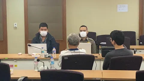 เอาผิดแล้ว 2 ราย โพสต์ข้อมูลเท็จ 2 อดีตบิ๊กตำรวจ หนุน "ตู้ห่าว" ทำผิด