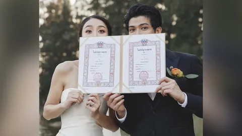 พระเอกดัง ตูมตาม ควงแฟนสาว อาหลี จดทะเบียนสมรส เป็นสามีภรรยาแล้ว