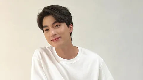 หล่อพุ่งไม่พอ “กลัฟ คณาวุฒิ” ยังเป็นนักพยากรณ์ตัวเลข ให้แฟนคลับตีความแบบขำๆ