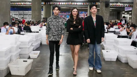 ออฟ-แจน-หลุยส์ ร่วมชมคัดแยก ปณ. บอลโลก 2022 ส่งกำลังใจขอให้โชคดี (คลิป)