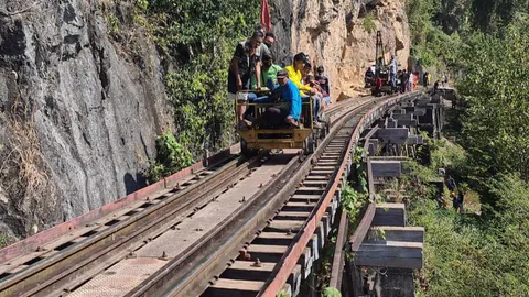 สลด นทท.ลงไปเซลฟี่ พลัดตกรถไฟ ดับใต้สะพานทางสายมรณะ (คลิป)