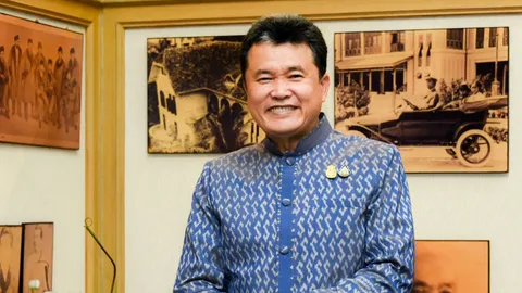 มท.ร่วมกับมหาเถรสมาคมบรรพชาอุปสมบท 99 รูป ถวายพระองค์ภา