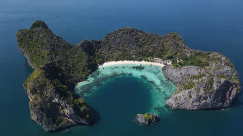 ภาคท่องเที่ยวระนองจับมือเมียนมา พัฒนาการท่องเที่ยวทางทะเลระหว่างประเทศ (คลิป)