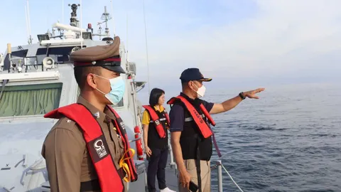 เรือ ต.233 นำศพชายหญิงเกยหาดเกาะราชาน้อยกลับฝั่ง คาดเป็นชนกลุ่มน้อยเรือแตก