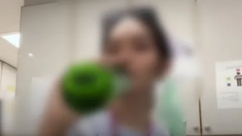 "สภาพยาบาล" เร่งสอบข้อเท็จจริง คลิป "พยาบาลสาว" กระดกขวดเบียร์ในโรงพยาบาล