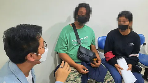 แม่ข้องใจโจ๋ 16 ปืนลั่น สงสัย "จัดฉาก" เล่นเกมจ่อหัว! โป้งคาบ้านร้าง