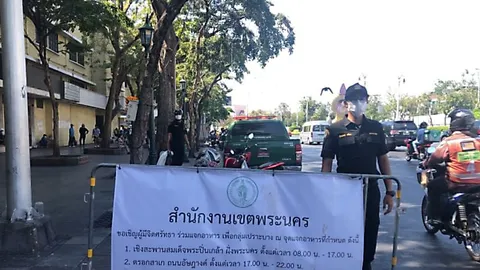 ห้ามแจกข้าว ถ.ราชดำเนิน กทม. จัด 2 จุดบริการ ลดความซ้ำซ้อนบริจาคคนไร้บ้าน