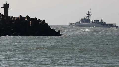 ทร.ยังไม่มีการแจ้งผลพิสูจน์ร่างที่ 24 ขณะที่ลูกเรืออีก 5 นายยังไม่พบ